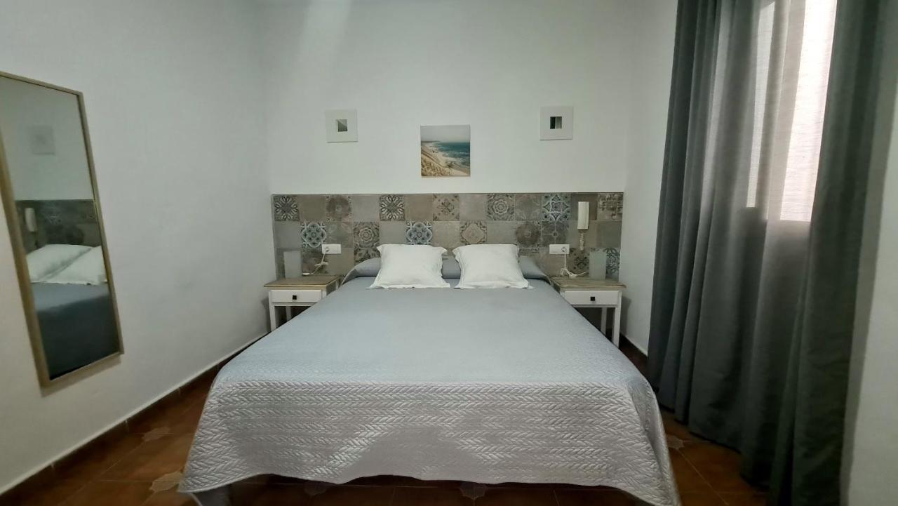 Hostal Canalejas Cadiz Luaran gambar