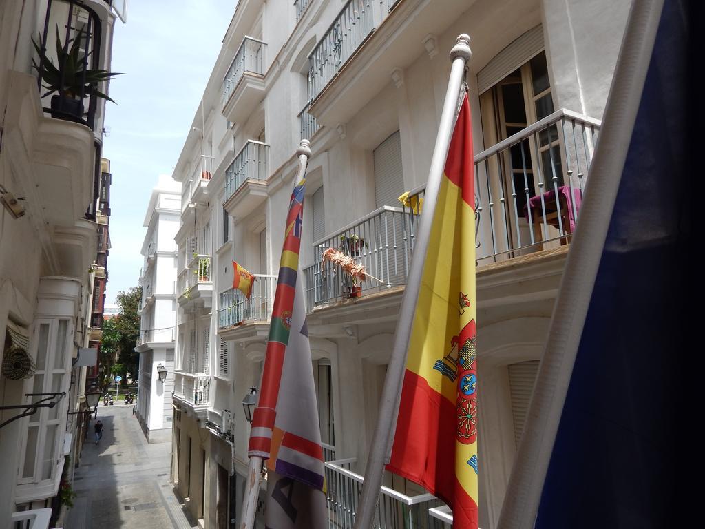 Hostal Canalejas Cadiz Luaran gambar