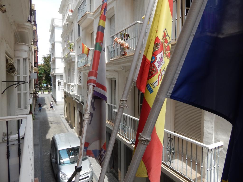 Hostal Canalejas Cadiz Luaran gambar
